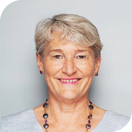 Betsy HANSELMANN CLR Bio